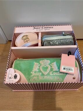New Juicy Couture Green Barrel Bag gift Set